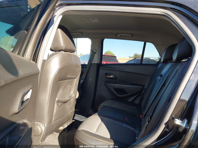 KL7CJLSB0KB860415 Chevrolet Trax Lt