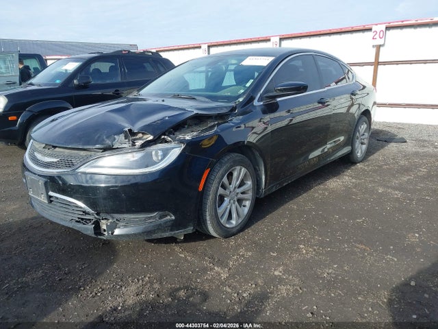 Chrysler 200 Limited 2015 1C3CCCAB1FN715178 Image 2