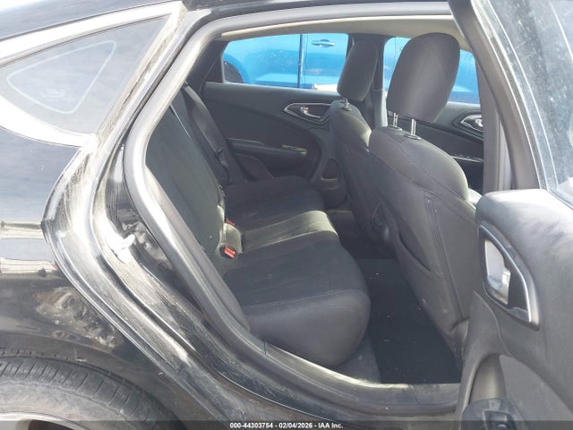 Chrysler 200 Limited 2015 1C3CCCAB1FN715178 Image 8
