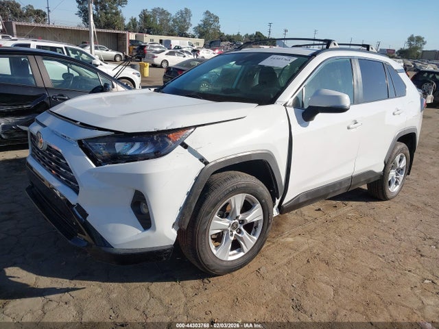 Toyota Rav4 Xle 2021 2T3W1RFV5MW152954 Image 2