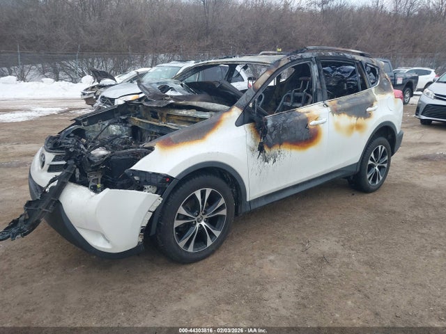 Toyota Rav4 Limited 2015 2T3DFREV7FW341022 Image 2
