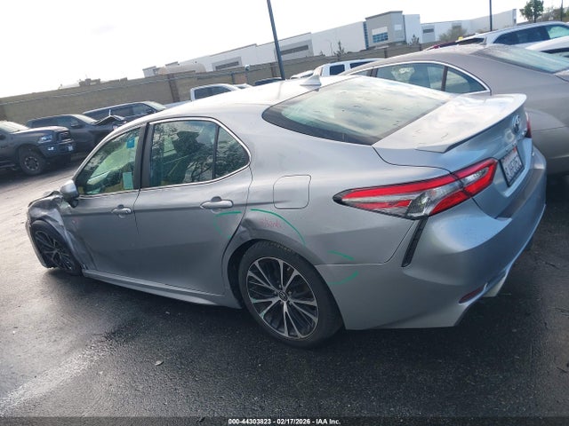 4T1B11HK8KU211696 Toyota CAMRY SE