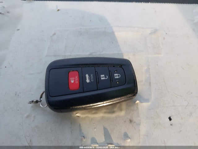4T1B21HKXJU503247 Toyota Camry Hybrid Xle