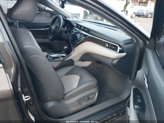 4T1B21HKXJU503247 Toyota Camry Hybrid Xle