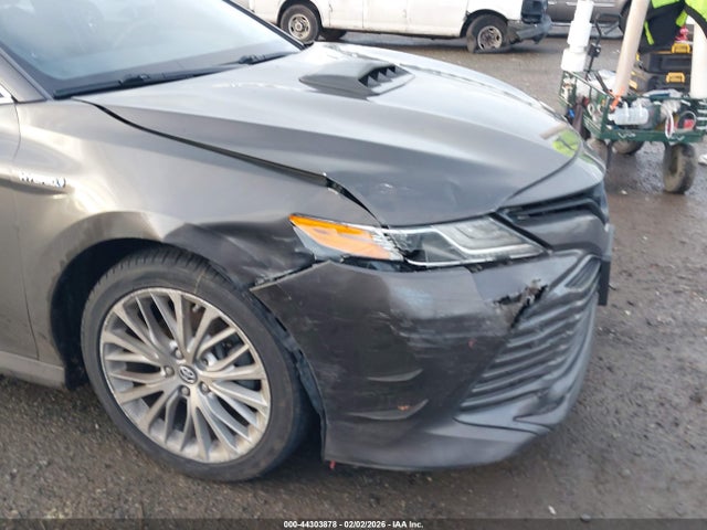 4T1B21HKXJU503247 Toyota Camry Hybrid Xle