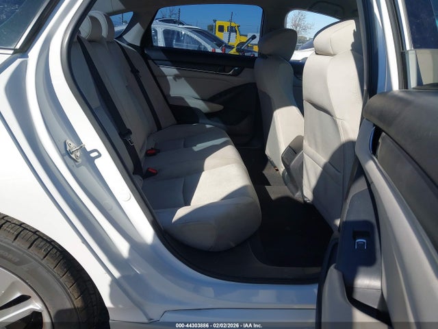 1HGCV1F10JA259833 Honda ACCORD LX