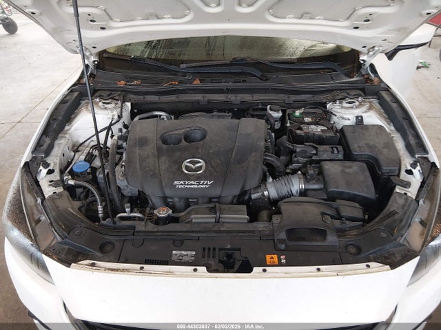3MZBN1L32JM249918 Mazda Mazda3 Touring