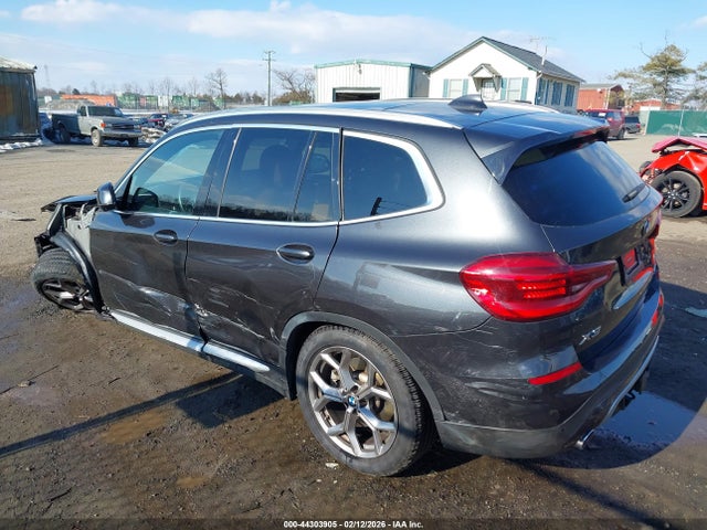 2021 BMW X3 5UXTY5C00M9G76160 Photo 2