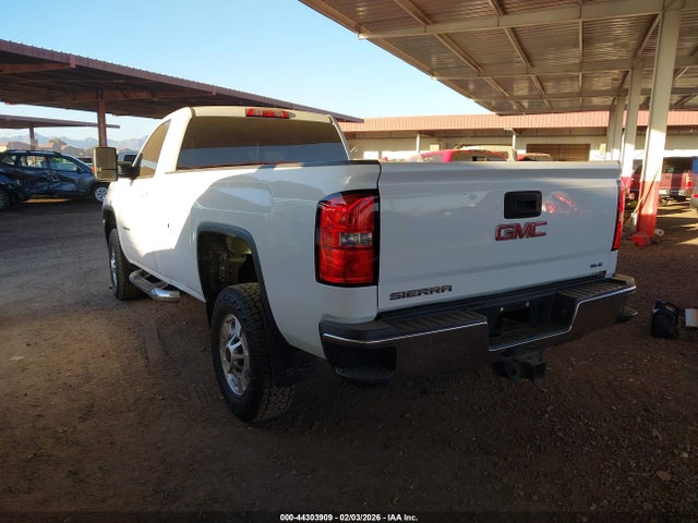 1GT01YEG0FZ555908 GMC Sierra 2500hd Sle