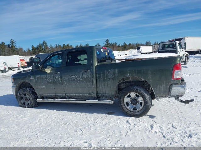 3C6UR5CL1MG607625 RAM 2500 Tradesman 4x4 6&#039;4 Box