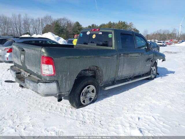 3C6UR5CL1MG607625 RAM 2500 Tradesman 4x4 6&#039;4 Box