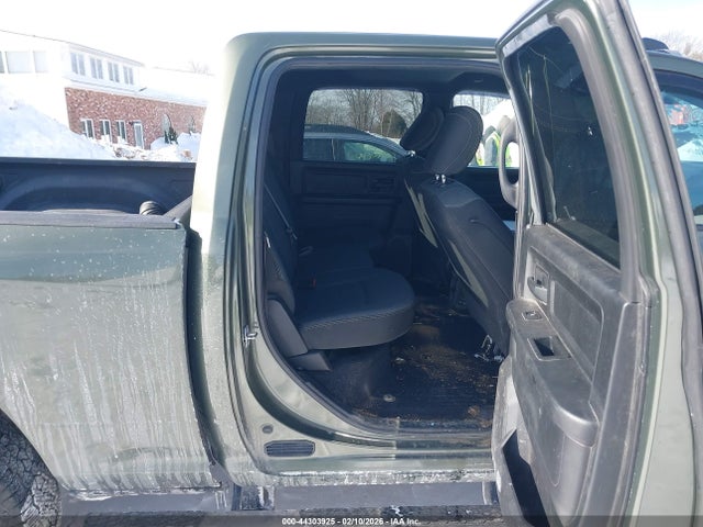 3C6UR5CL1MG607625 RAM 2500 Tradesman 4x4 6&#039;4 Box