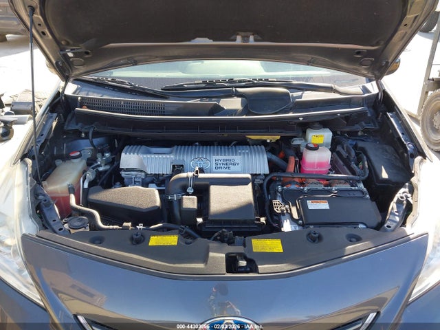 JTDZN3EU4EJ013194 Toyota Prius V Five