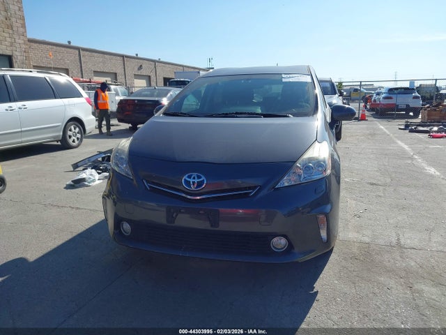 JTDZN3EU4EJ013194 Toyota Prius V Five