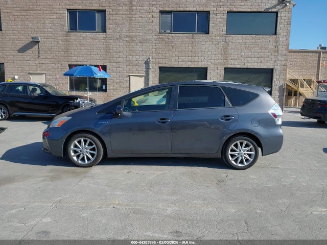 JTDZN3EU4EJ013194 Toyota Prius V Five