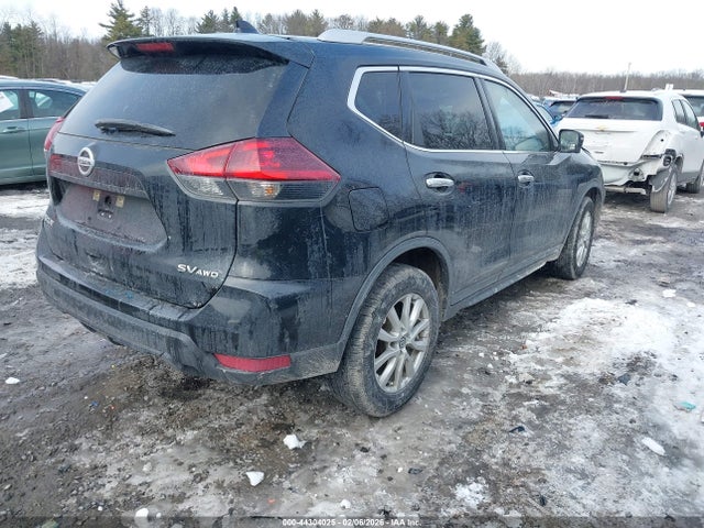 44304025 :رقم المزاد ، KNMAT2MV7JP620592 vin ، 2018 Nissan Rogue Sv مزاد بيع