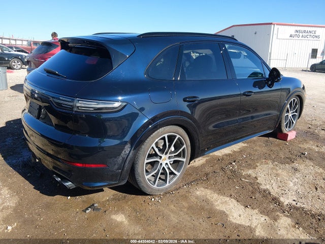 2021 PORSCHE CAYENNE WP1AG2AY5MDA33945 Photo 3