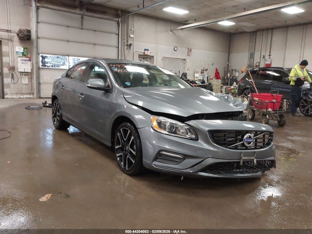 2017 VOLVO S60 YV140MTL7H2432156