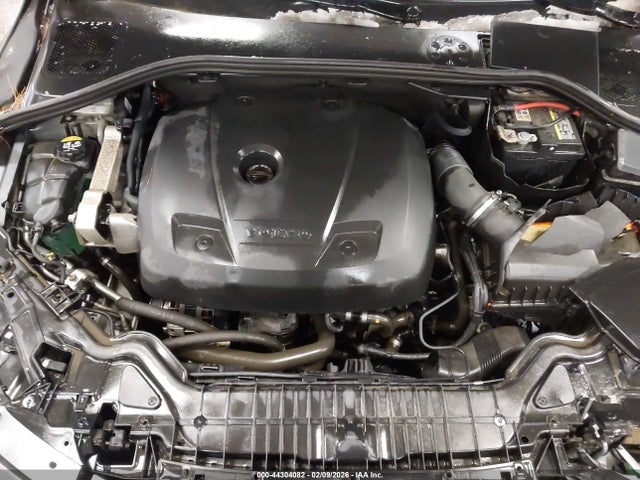 2017 VOLVO S60 YV140MTL7H2432156 Photo 9