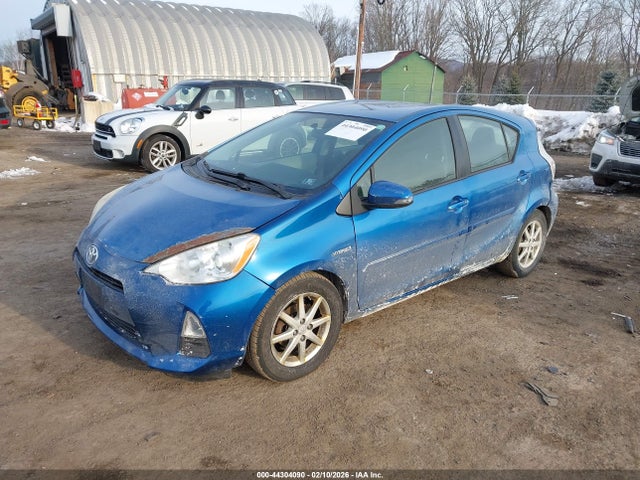 2013 TOYOTA PRIUS C JTDKDTB32D1533747 Photo 1