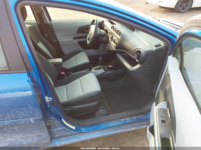 2013 TOYOTA PRIUS C JTDKDTB32D1533747 Photo 4