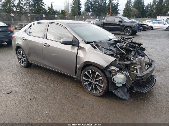 Toyota COROLLA LE 2017 5YFBURHEXHP618008 головне зображення