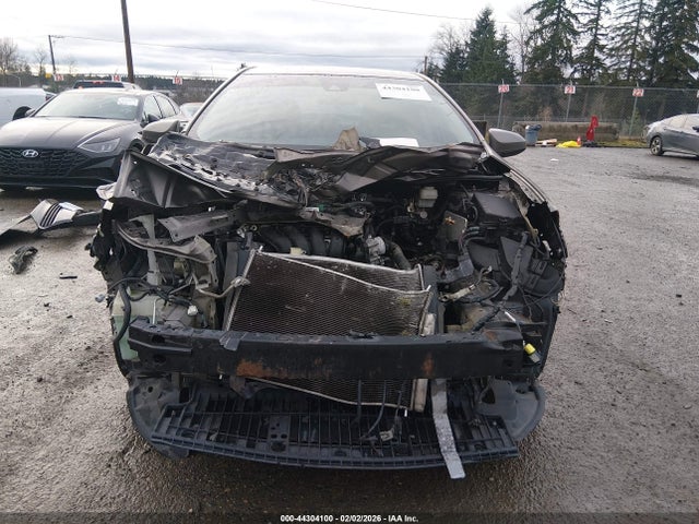 Toyota COROLLA LE 2017 5YFBURHEXHP618008 Image 13