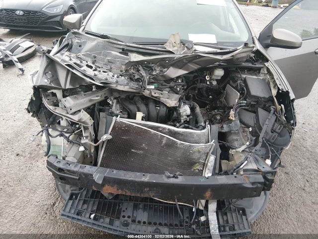 Toyota COROLLA LE 2017 5YFBURHEXHP618008 Image 6