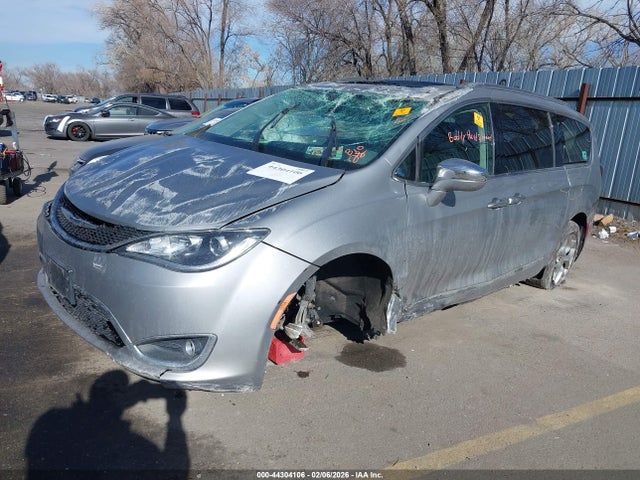 2C4RC1GG9JR272402 Chrysler Pacifica Limited