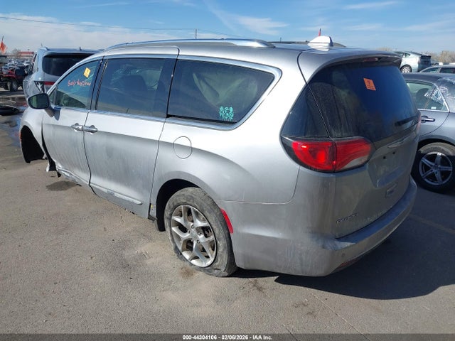 2C4RC1GG9JR272402 Chrysler Pacifica Limited