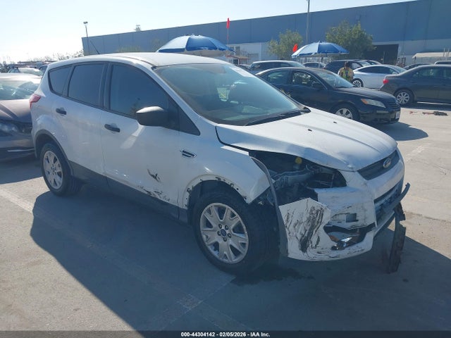 Ford ESCAPE S 2015 1FMCU0F7XFUC05540 main image