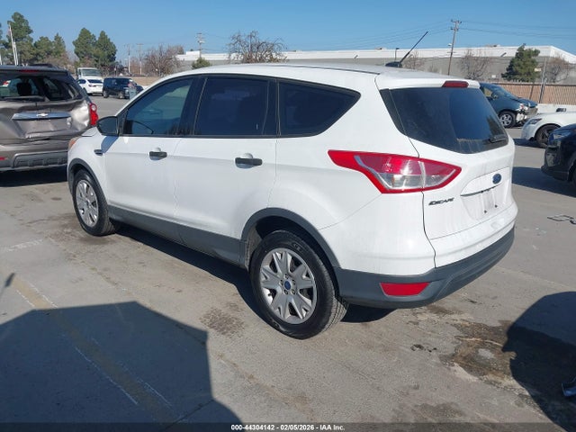 Ford ESCAPE S 2015 1FMCU0F7XFUC05540 Image 3