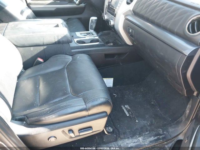 Aukcja sprzedaży 2021 Toyota Tundra Platinum, vin: 5TFAY5F1XMX008680, numer aukcji: 44304156