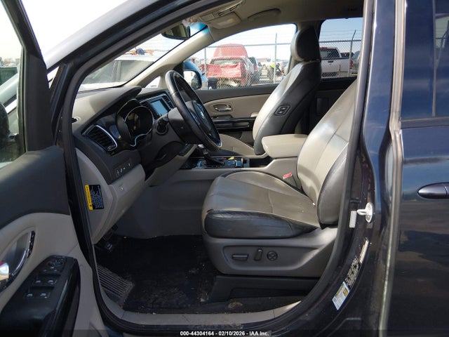 2017 Kia Sedona Ex მანქანა იყიდება აუქციონზე, vin: KNDMC5C14H6256340, აუქციონის ნომერი: 44304164