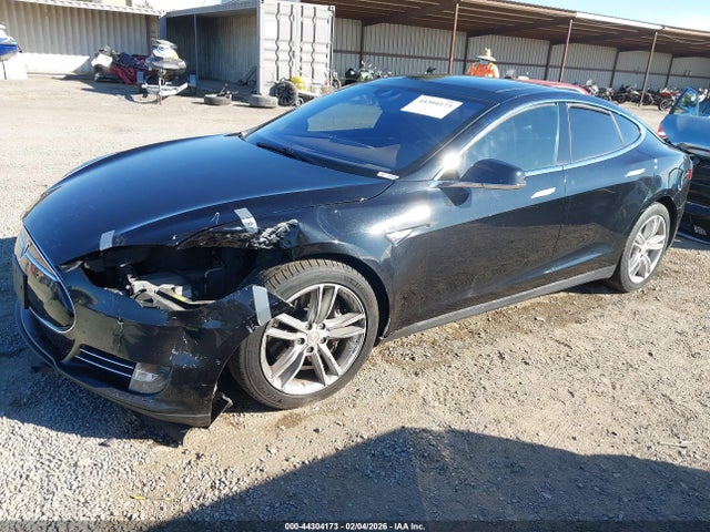 2015 Tesla Model S 85d/p85d მანქანა იყიდება აუქციონზე, vin: 5YJSA1E41FF120259, აუქციონის ნომერი: 44304173