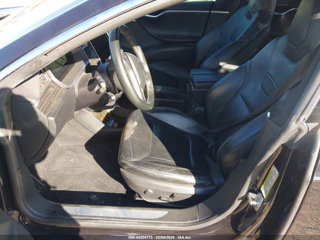 2015 Tesla Model S 85d/p85d მანქანა იყიდება აუქციონზე, vin: 5YJSA1E41FF120259, აუქციონის ნომერი: 44304173