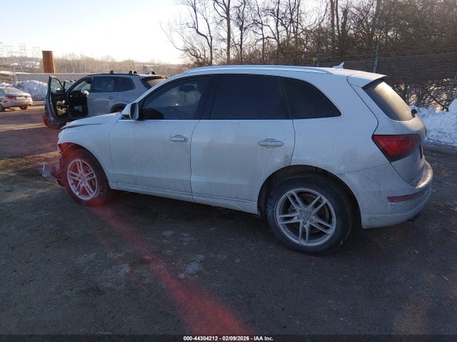 WA1LFAFP9FA145914 Audi Q5 2.0t Premium