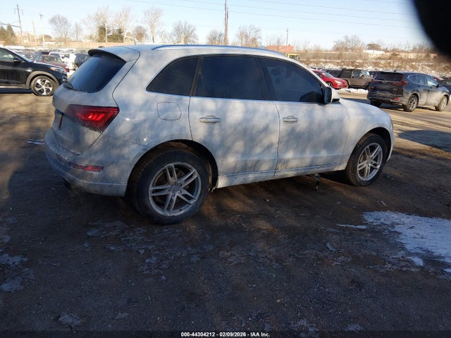 WA1LFAFP9FA145914 Audi Q5 2.0t Premium