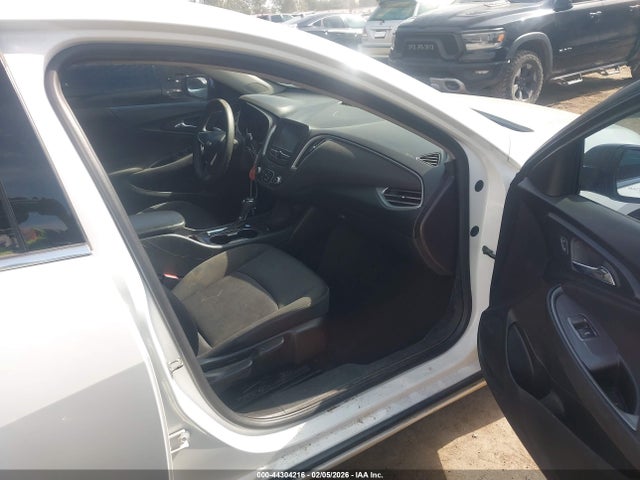 1G1ZB5ST0JF176172 Chevrolet Malibu 1ls