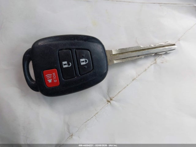 2015 Toyota Rav4 Xle მანქანა იყიდება აუქციონზე, vin: 2T3RFREV8FW354271, აუქციონის ნომერი: 44304221