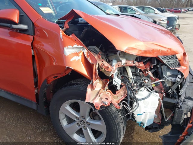 2015 Toyota Rav4 Xle მანქანა იყიდება აუქციონზე, vin: 2T3RFREV8FW354271, აუქციონის ნომერი: 44304221