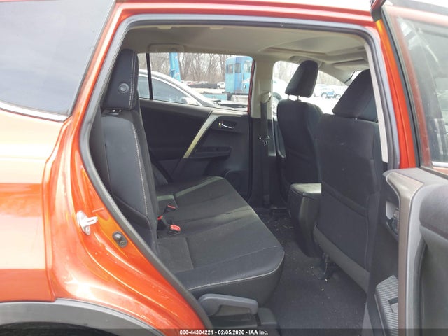 2015 Toyota Rav4 Xle მანქანა იყიდება აუქციონზე, vin: 2T3RFREV8FW354271, აუქციონის ნომერი: 44304221