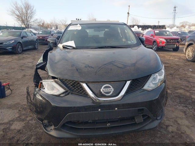 JN1BJ1CR2KW326858 Nissan Rogue Sport S