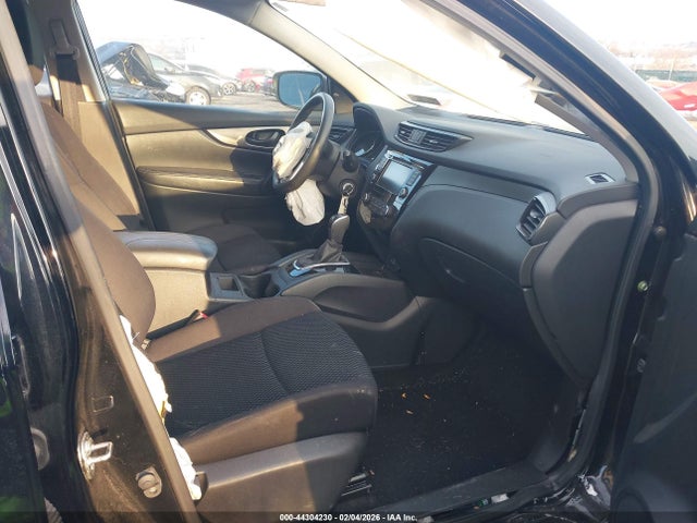 JN1BJ1CR2KW326858 Nissan Rogue Sport S