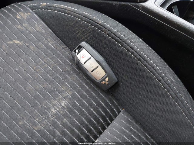 2022 MITSUBISHI OUTLANDER JA4J4TA85NZ017887 Photo 10