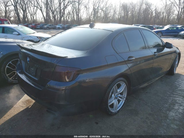 2012 BMW 550I WBAFU9C58CDY69837 Photo 3