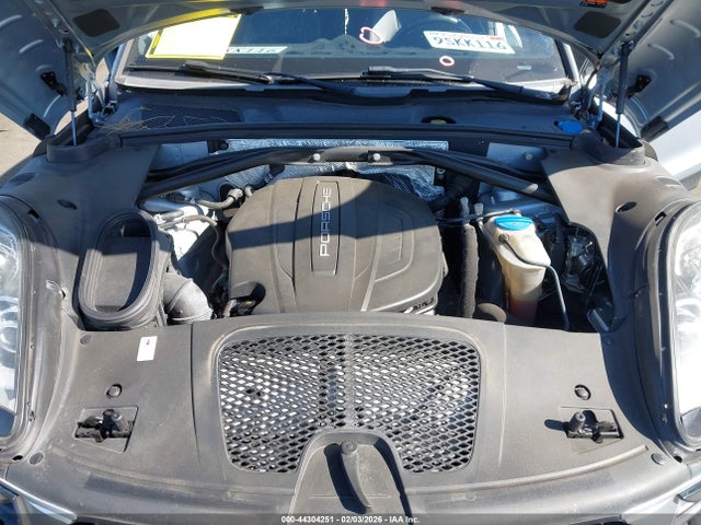 Porsche Macan 2017 WP1AA2A51HLB04223 Image 10