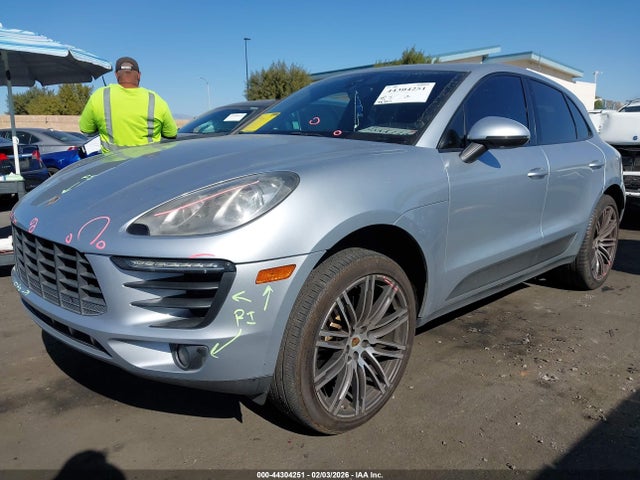 Porsche Macan 2017 WP1AA2A51HLB04223 Image 2