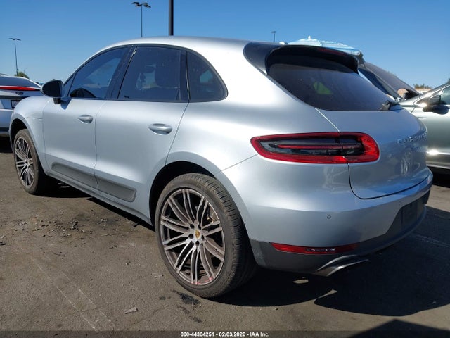 Porsche Macan 2017 WP1AA2A51HLB04223 Image 3