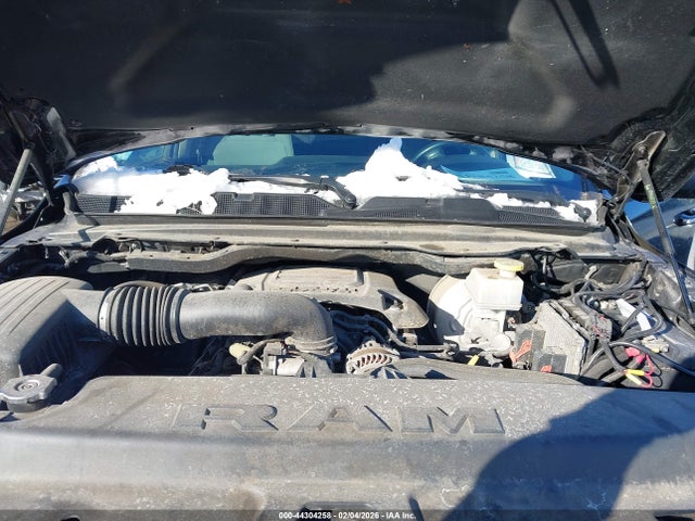 1C6SRFBT1LN224370 RAM 1500 Big Horn 4x4 6&#039;4 Box